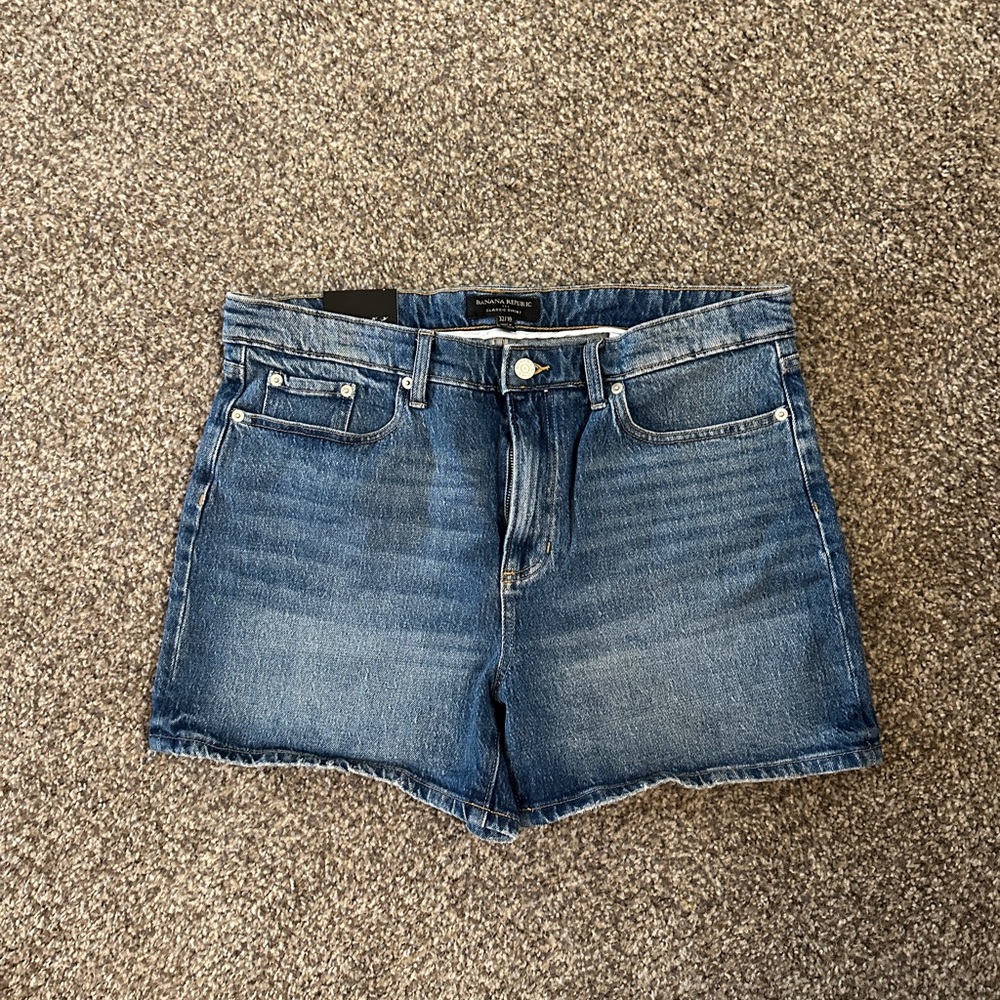 NWT Banana Republic classic denim short